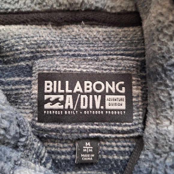 Billabong 1/4 zip Sweatshirt "Medium" Mens Pullover - Picture 2 of 8